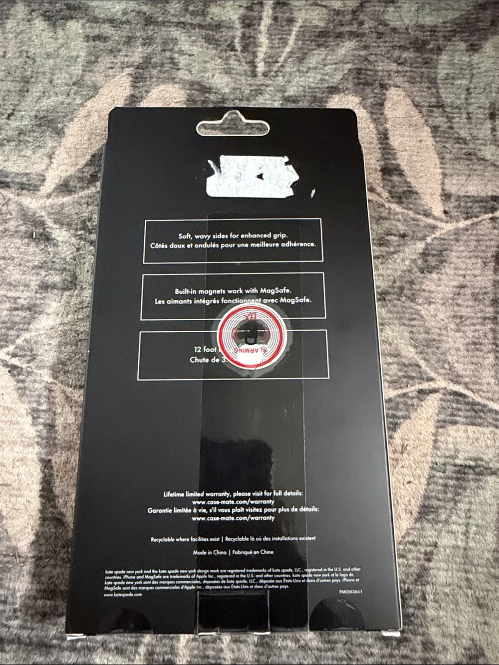 kate spade Cream Wavy MagSafe iPhone 16 Pro Max Case